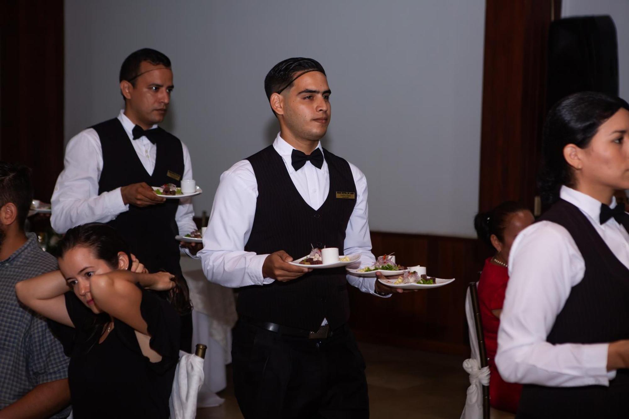Gran Hotel De Lago - Lago Agrio Nueva Loja Dış mekan fotoğraf