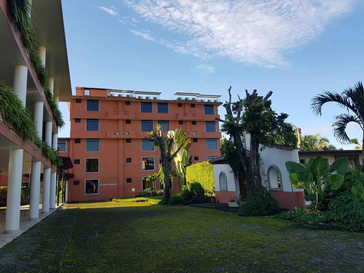 Gran Hotel De Lago - Lago Agrio Nueva Loja Dış mekan fotoğraf