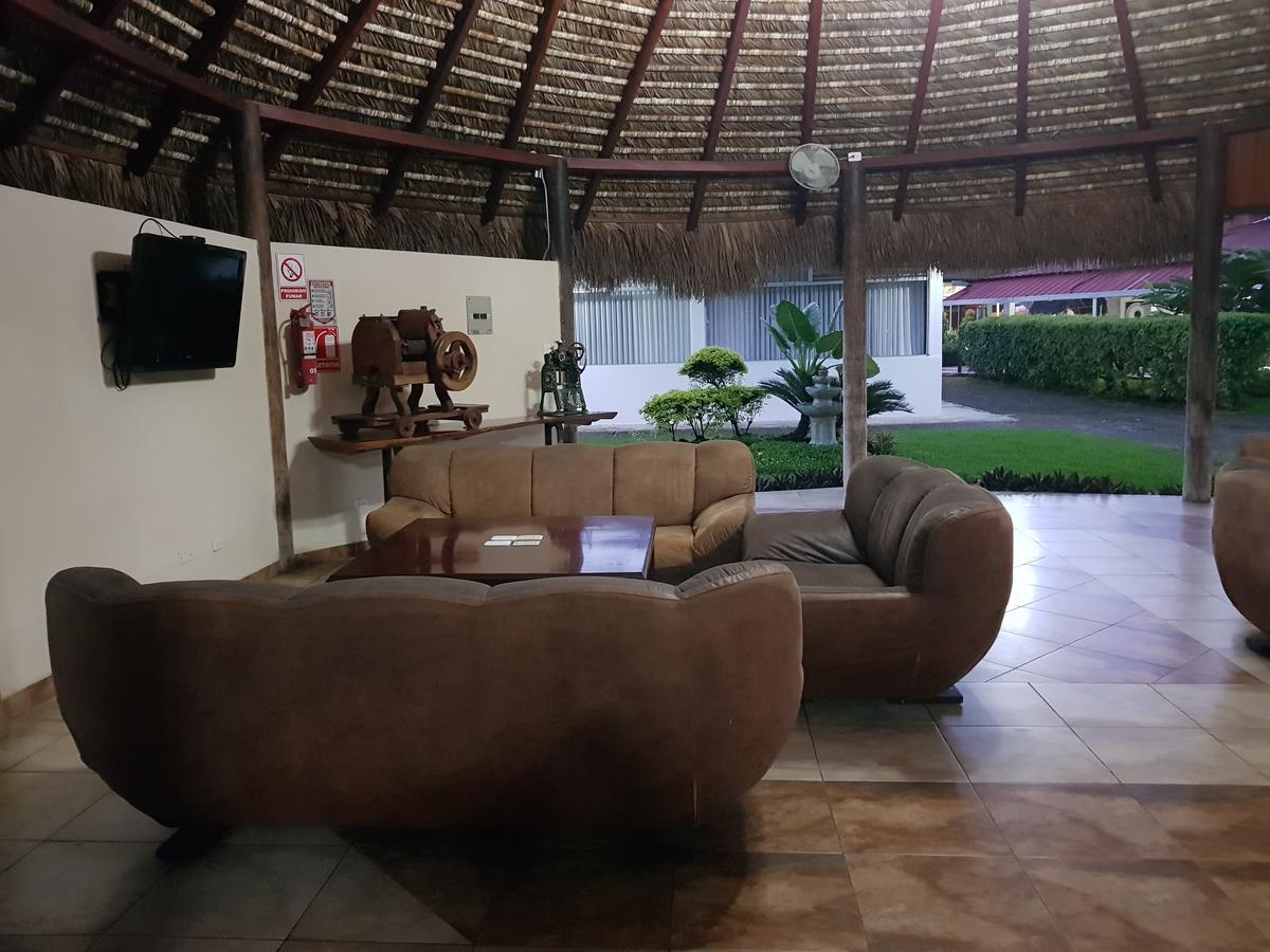 Gran Hotel De Lago - Lago Agrio Nueva Loja Dış mekan fotoğraf