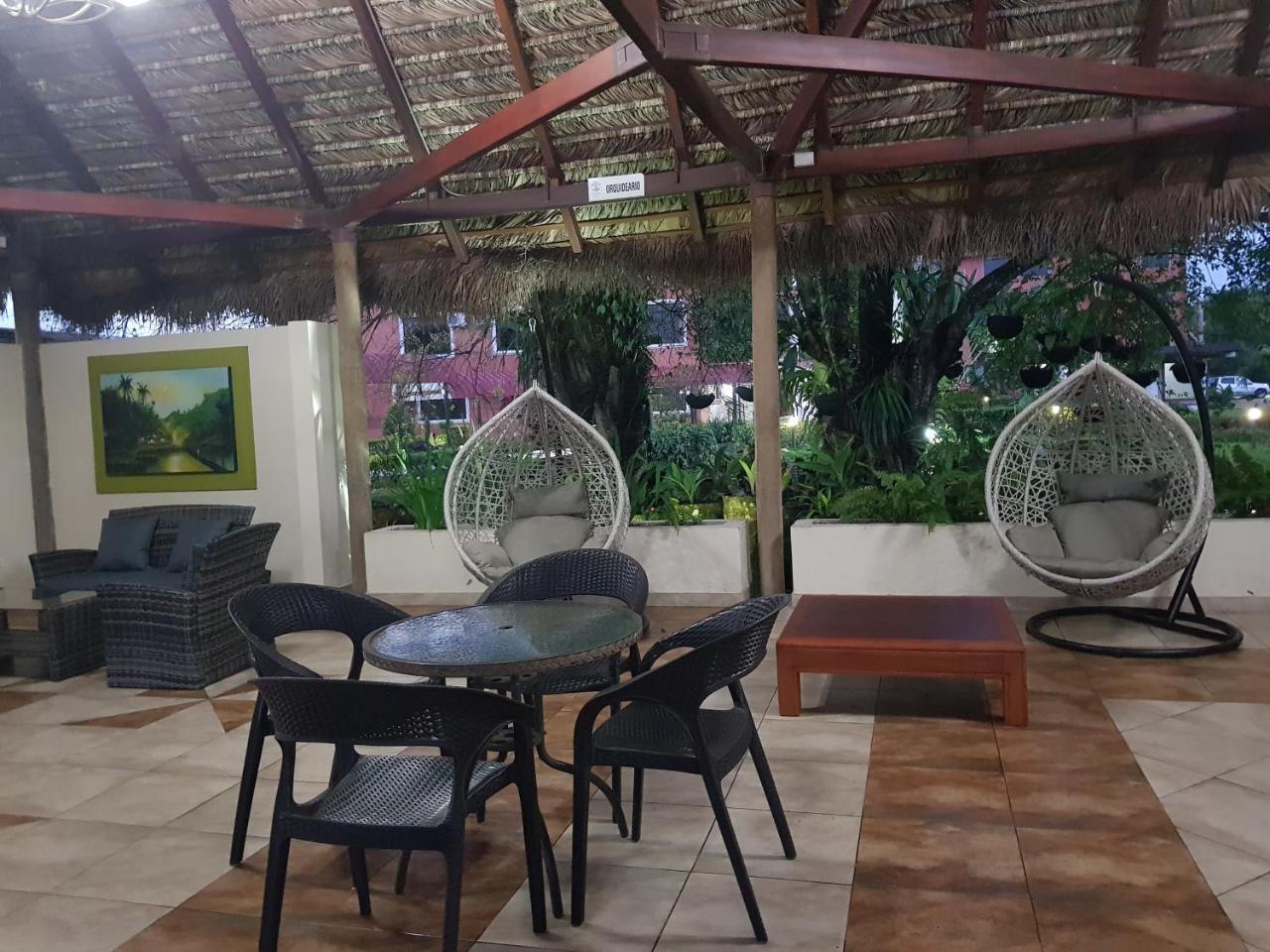 Gran Hotel De Lago - Lago Agrio Nueva Loja Dış mekan fotoğraf